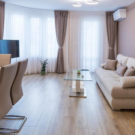 Comfy Home In The Heart Of Burgas Exterior photo