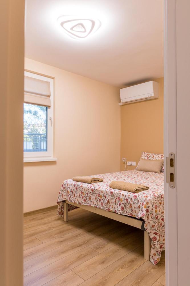 Comfy Home In The Heart Of Burgas Exterior photo