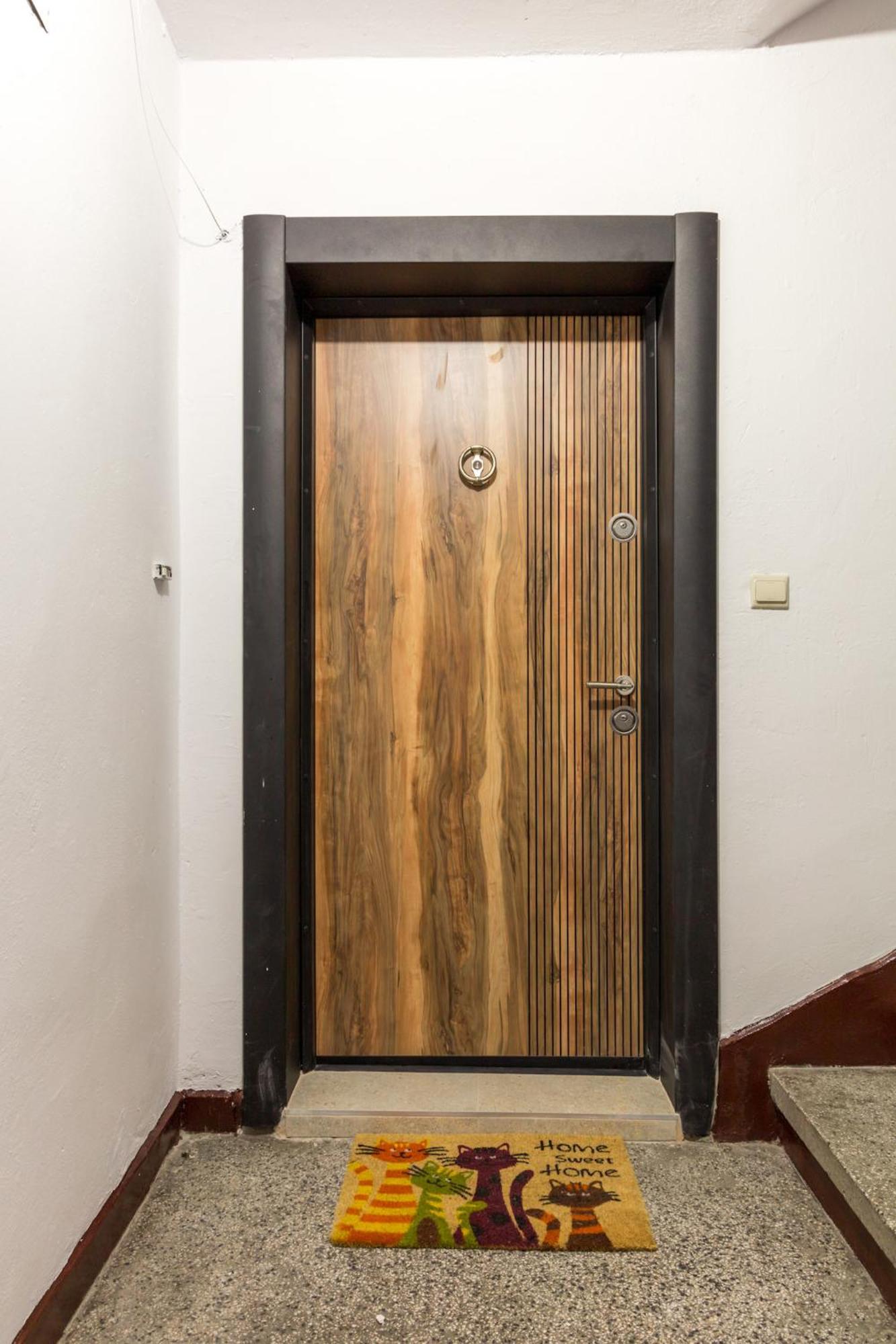 Comfy Home In The Heart Of Burgas Exterior photo